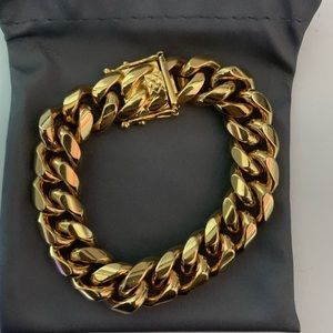 Mens 7.5 inch stainless sleel cuban link bracelet